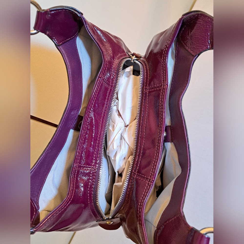 COACH SOHO Patent Leather Hobo In Plum W/Silver Hardware, Y2K - Picture 12 of 16